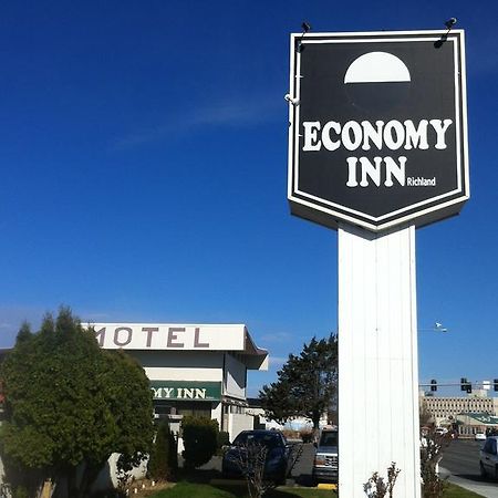 Economy Inn Richland Bagian luar foto