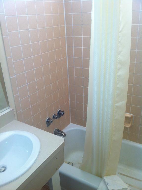 Economy Inn Richland Bagian luar foto